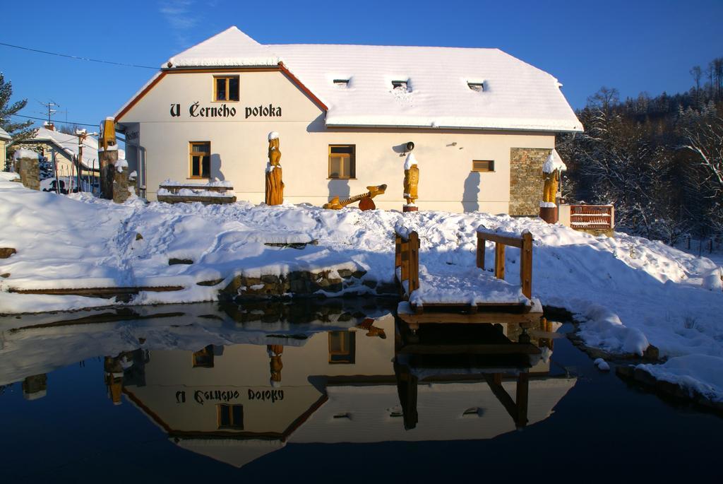 Penzion U Cerneho Potoka Nova Lhota  Bagian luar foto